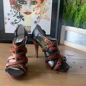 Naughty Monkey leather black/brown open-toe heels